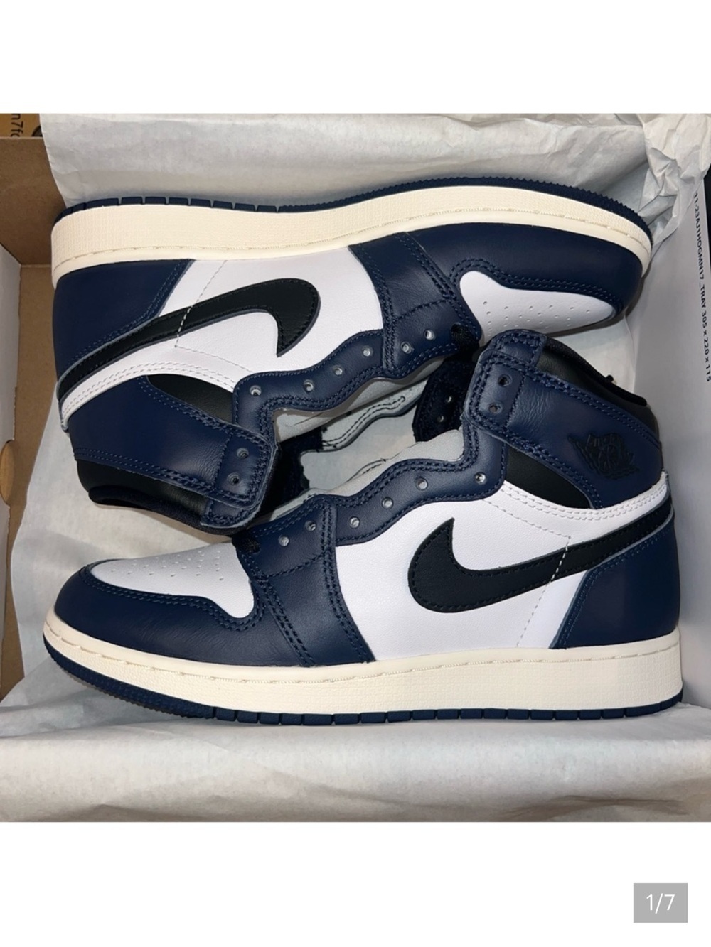 Nike Air Jordan 1 Retro High OG Youth Size 6.5 in Midnight Navy (GS)